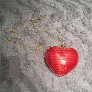 Red sequin heart clutch ❤️🚨